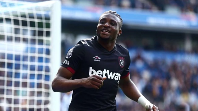 Ngôi sao West Ham là cầu thủ đa năng