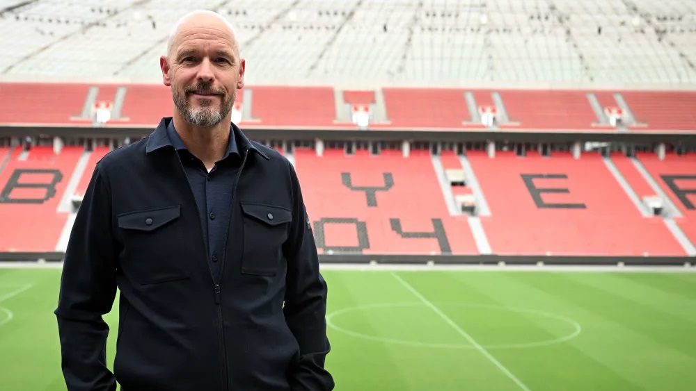 Erik ten Hag chính thức bắt đầu hành trình mới