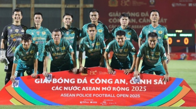 CAND Việt Nam II thắng Cảnh sát Singapore 3-0, mở cơ hội vào bán kết