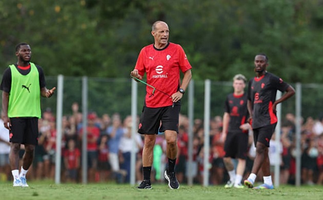 Allgeri đã có những buổi tập đầu tiên cùng Milan.