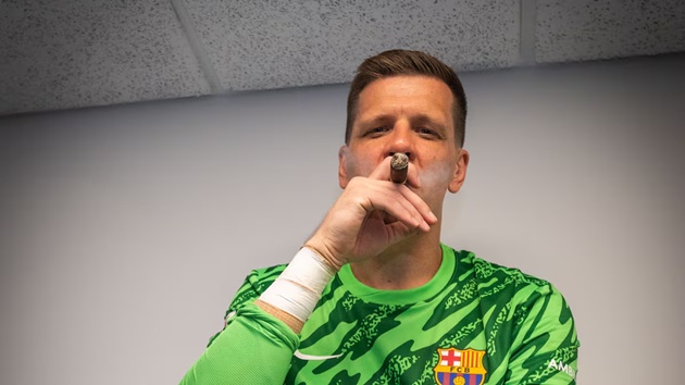 Barca gia hạn Szczesny đến 2027, tương lai Ter Stegen thêm bất định