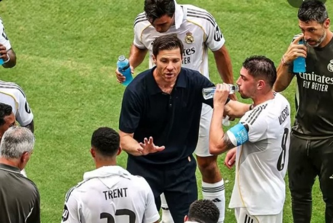 Valverde – Alexander-Arnold: Tấm lá chắn của Real trước PSG
