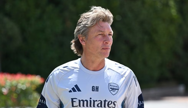 CHÍNH THỨC: Gabriel Heinze gia nhập ban huấn luyện của Arsenal