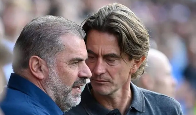 Brentford từng liên hệ với Postecoglou.