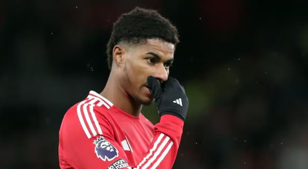Rashford phải tập riêng ở Carrington, ưu tiên ra nước ngoài thi đấu