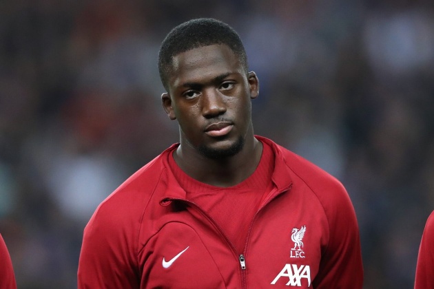 Konate là bài toán khó cho Liverpool.