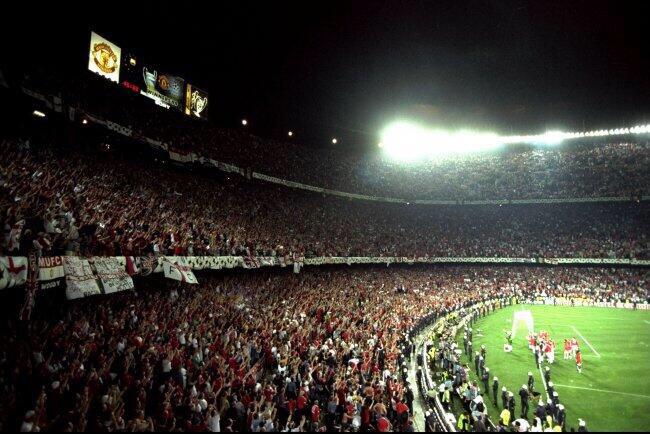 Camp Nou là chứng nhân của đêm 1999 huyền thoại