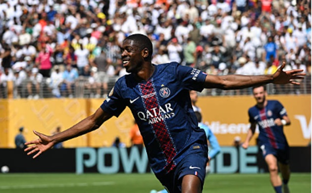 Dembele có màn trình diễn ấn tượng.