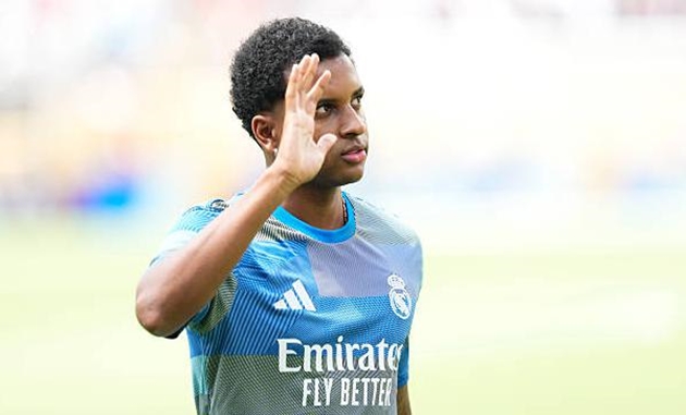 Rodrygo nằm trong tầm ngắm của Arsenal.