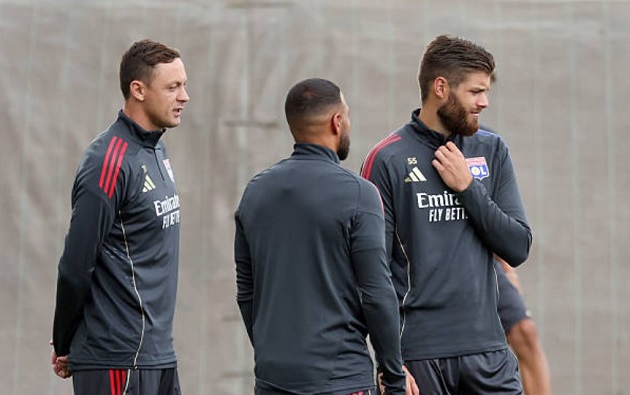 Matic và nhiều ngôi sao Lyon có thể bị thanh lý.