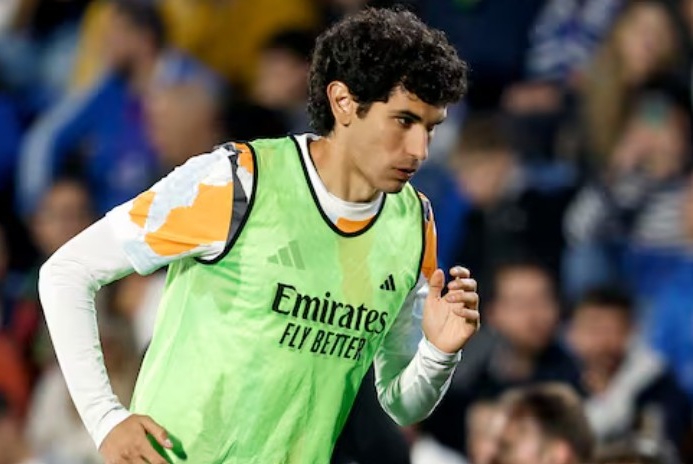 Albacete tiếp cận Jesus Vallejo, cựu cầu thủ Real Madrid