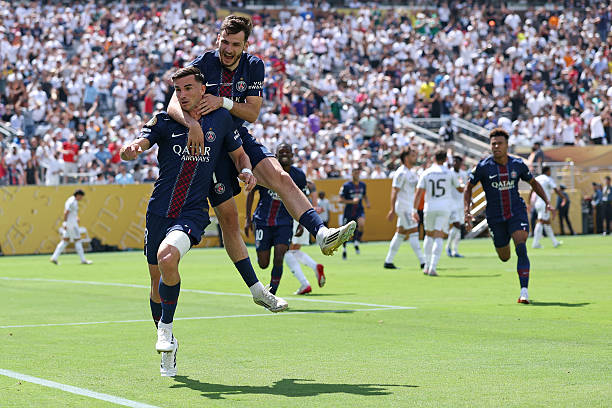 Ảnh minh họa cho bài viết về Barcelona học được gì từ trận PSG 4-0 Real Madrid?