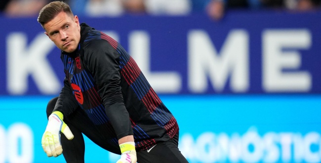 Ter Stegen muốn ở lại Barca, chuẩn bị gặp HLV Hansi Flick