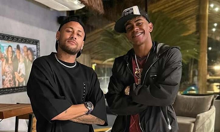 Yamal có chuyến nghỉ hè cùng thần tượng Neymar