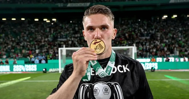 Arsenal sẽ toàn diện hơn nếu chiêu mộ Gyokeres