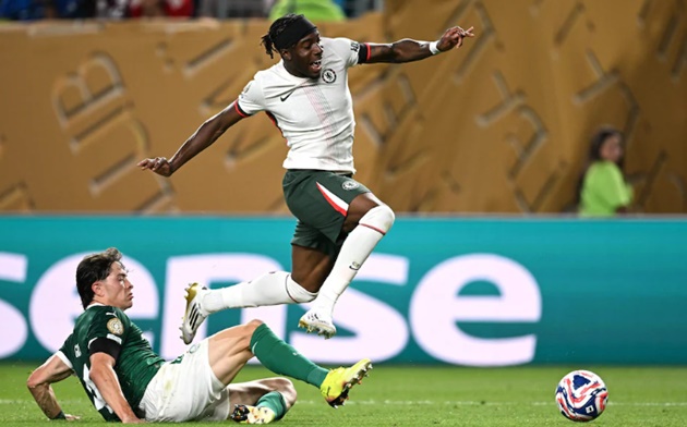 Chelsea đã bán Madueke cho Arsenal.