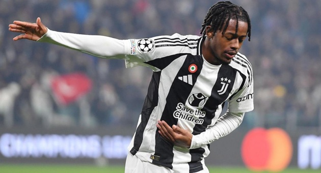 Juventus thanh lý Samuel Mbangula và Alaberto Costa