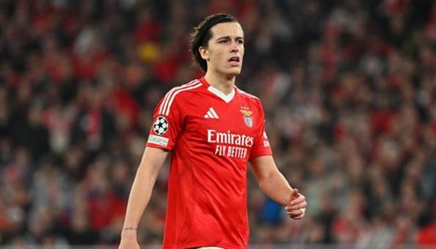 Man United "mở đường" cho Real trong thương vụ Alvaro Carreras