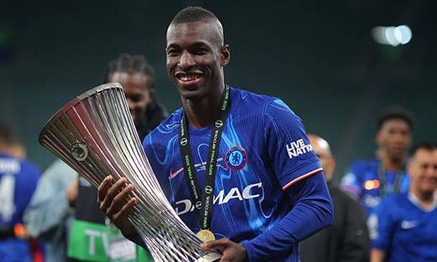 100 triệu bảng cho Jackson là "trò đùa" của Chelsea?