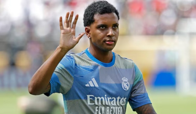 Liverpool nhắm Rodrygo nếu Luis Diaz rời Anfield