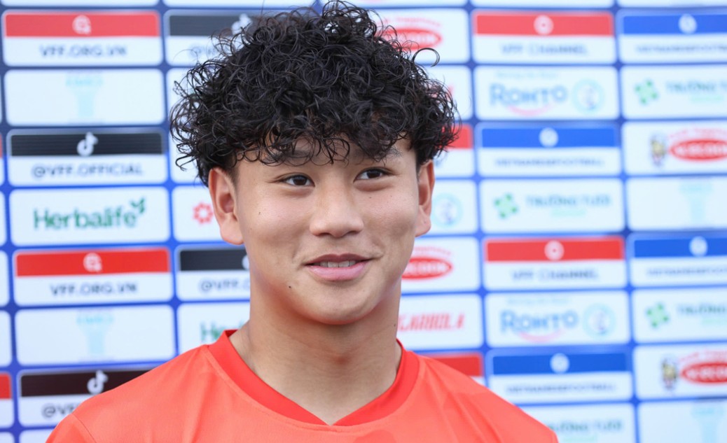 Alex Bùi phải tạm chia tay U23 Việt Nam. Ảnh: VFF.