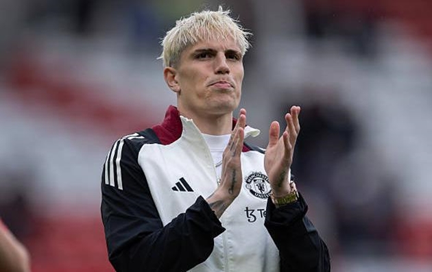 Alejandro Garnacho có thể chia tay Manchester United hè này.