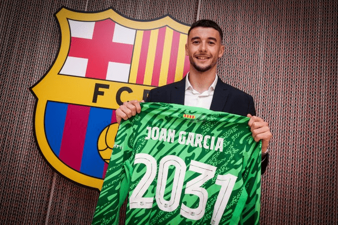 Barcelona có thủ môn mới.