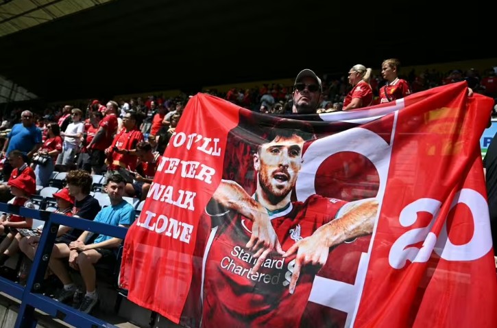 Liverpool tri ân Diogo Jota đầy xúc động ở trận giao hữu với Preston