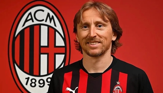 Luka Modric đến Milan, tuyên bố sẵn sàng cho "thử thách lớn"