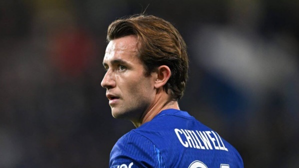 Chelsea đang tìm cách bán Chilwell.