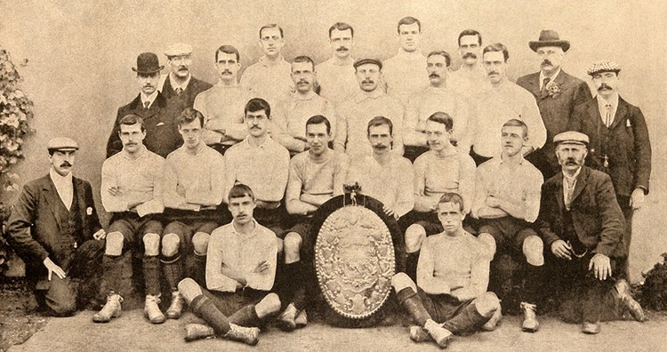 Tottenham vô địch FA Cup năm 1901.