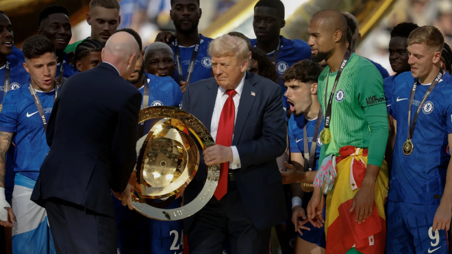 Tổng thống Trump gợi ý ký sắc lệnh đổi tên bóng đá ở Mỹ