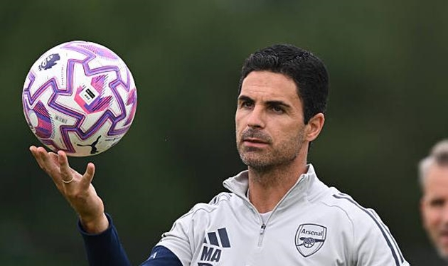 Hành động sớm của Arsenal ở kỳ chuyển nhượng mùa hè quan trọng như thế nào?
