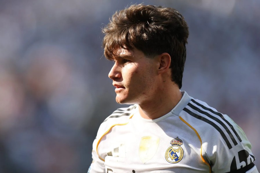 Fran Garcia có thể gia nhập AC Milan, CLB đang tìm kiếm một hậu vệ trái mới sau sự ra đi của Theo Hernandez.