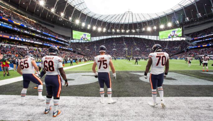 Một trận đấu NFL diễn ra ở SVĐ Tottenham.
