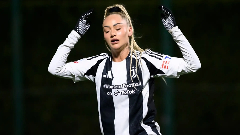 Lehmann đang khoác áo đội nữ Juventus.