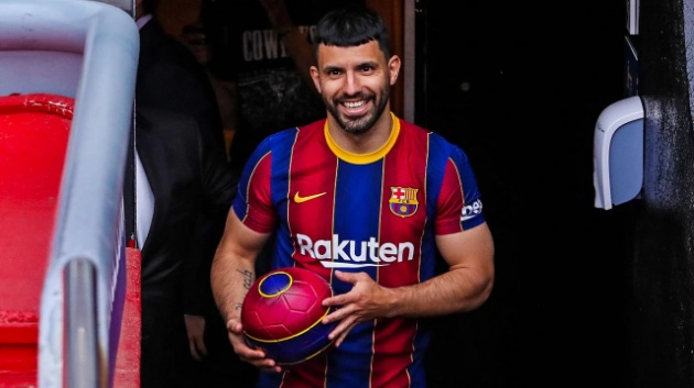 Aguero chỉ gắn bó với Barca thời gian ngắn.