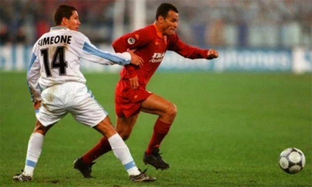 Cafu kiện CLB Roma không trả tiền bản quyền hình ảnh.