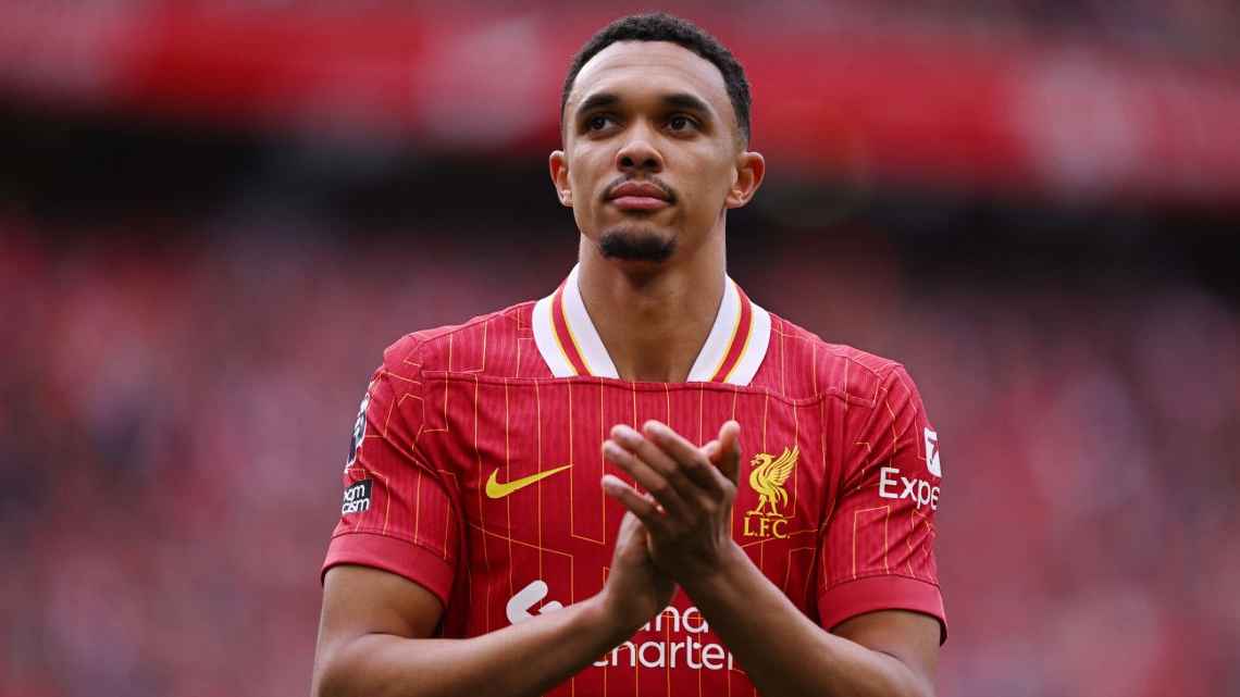 Trent Alexander-Arnold: Từ lối chơi "Heavy Metal" của Klopp đến thử thách kiểm soát ở La Liga