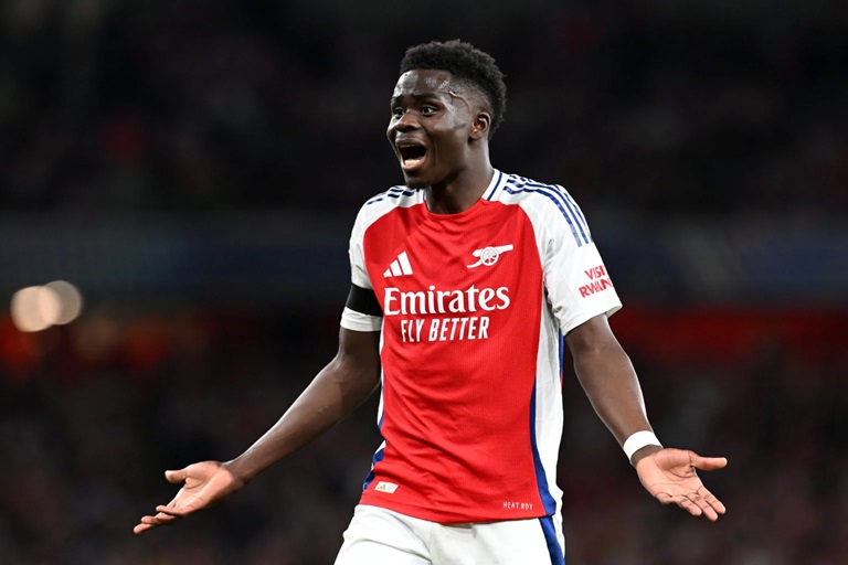 Paul Merson lo Arsenal đang sẵn sàng bán Bukayo Saka