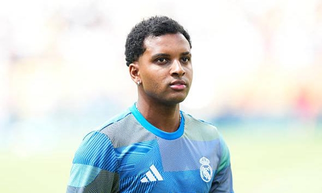Fabrizio Romano hé lộ lý do Rodrygo chưa rời Real