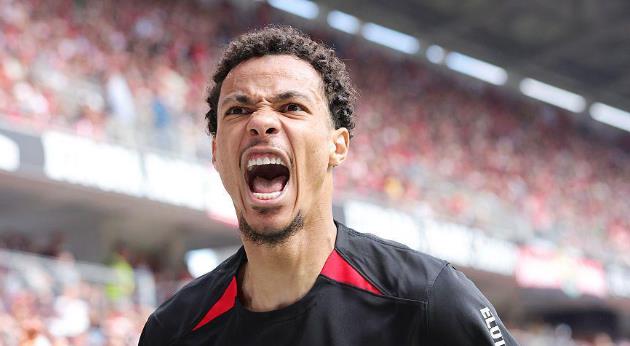 Liverpool đàm phán mua Ekitike sau khi vụ Isak bất thành