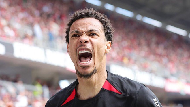 Hugo Ekitike: Tham vọng trở thành Mbappe và tấm vé thông hành tới Premier League