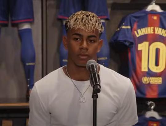 Lamine Yamal: "Messi đã đi theo con đường của anh ấy, tôi sẽ tự tạo lối đi cho mình"