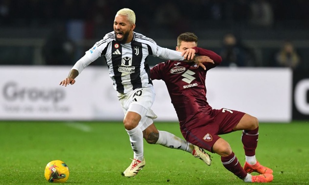Juventus cân nhắc bán Douglas Luiz, Everton nắm lợi thế lớn