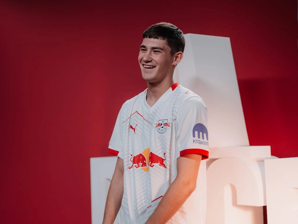 Những điểm đáng chú ý về "Messi" Maksimovic, tân binh tài năng của Leipzig