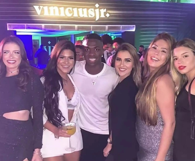 Vinicius Jr sẽ mừng sinh nhật 25 tuổi bằng bữa tiệc hoành tráng ở Rio de Janeiro.