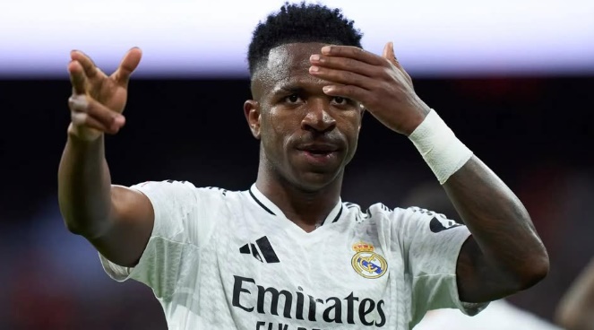 NÓNG! CLB Saudi sẵn sàng trả lương 1 tỷ euro cho Vinicius