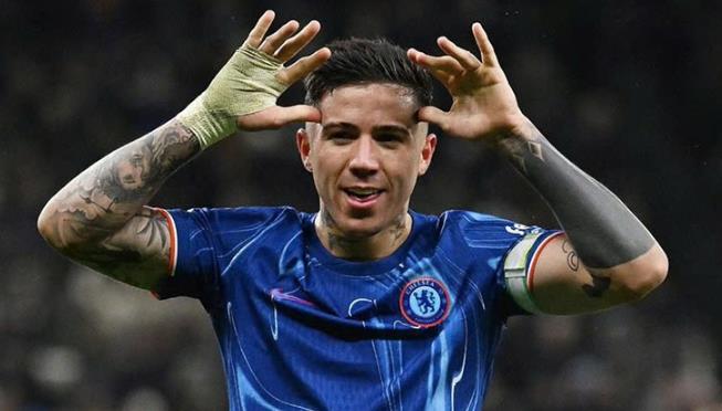 Fernandez được Real săn đón.