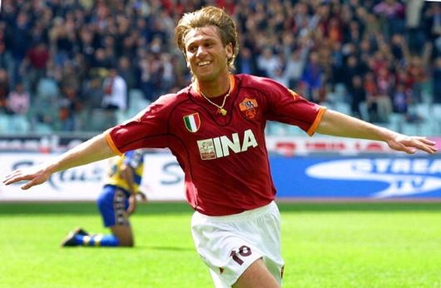 Cassano từng có khoảng thời gian thành công, nhưng rời Roma vào năm 2006.
